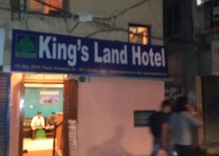 Хостел Kings Land *