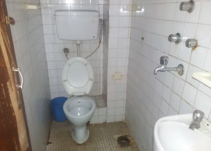 Kings Land Hotel Hostel