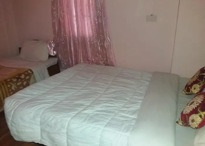 Kings Land Hotel Hostel